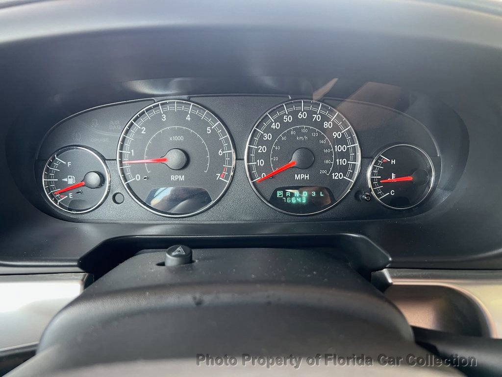 Used 2004 Chrysler Sebring LXi image 33