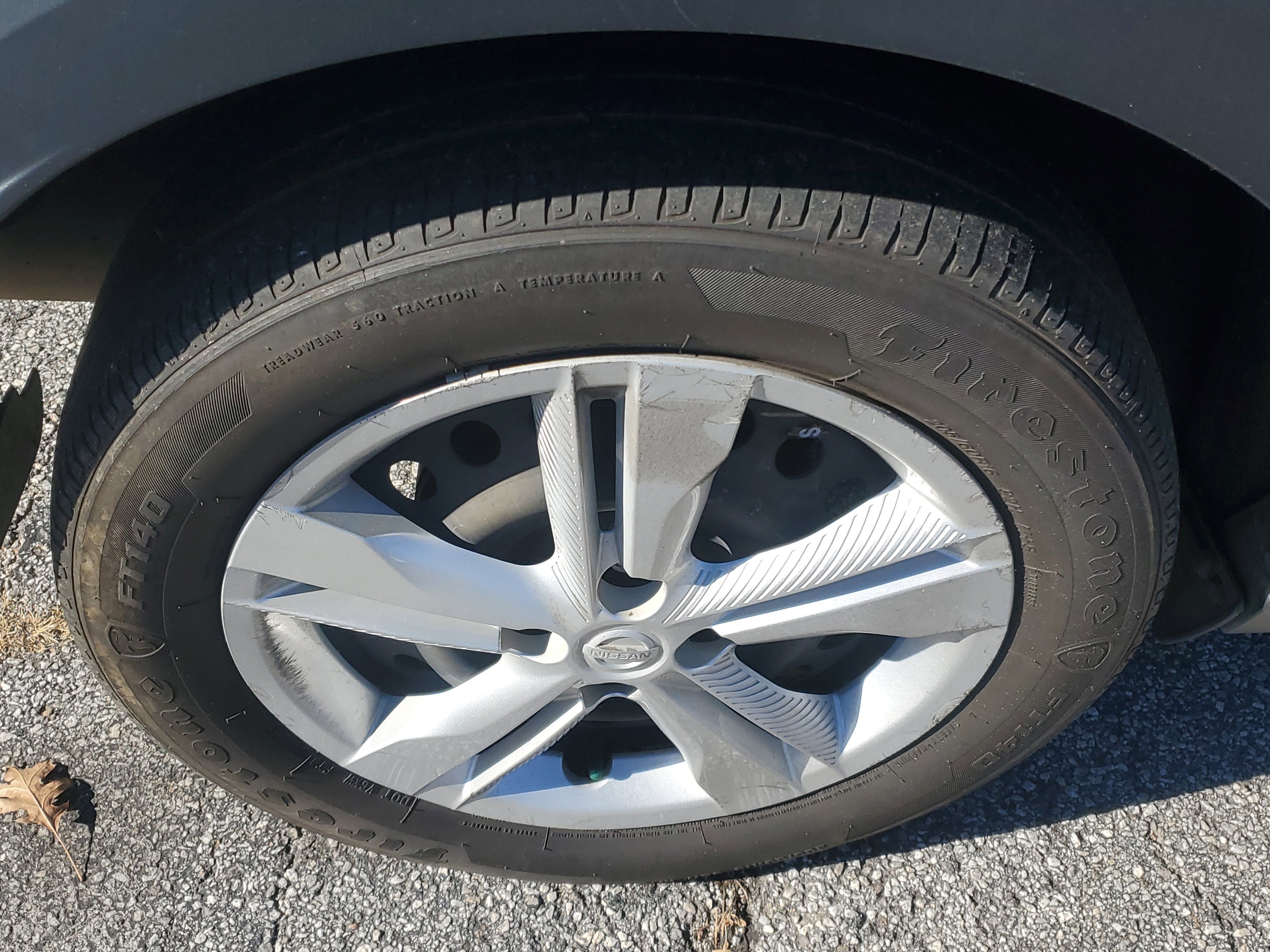 Used 2024 Nissan Kicks S image 7