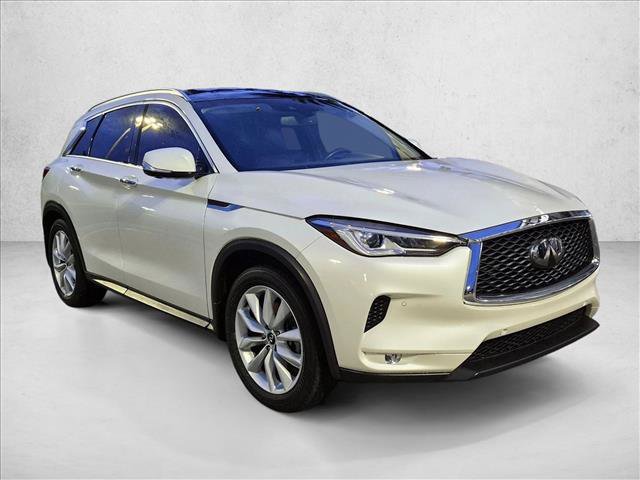 Used 2019 INFINITI QX50 Essential w/ Premium Heat Package FWD image 3