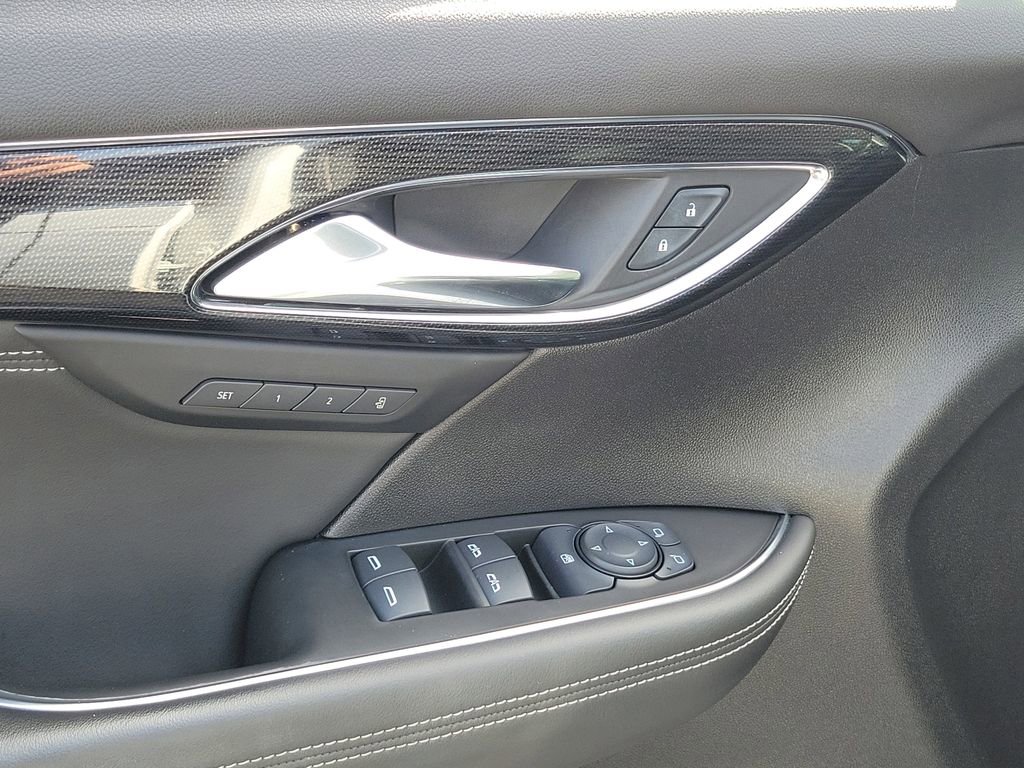 Used 2023 Buick Envision Essence FWD image 24