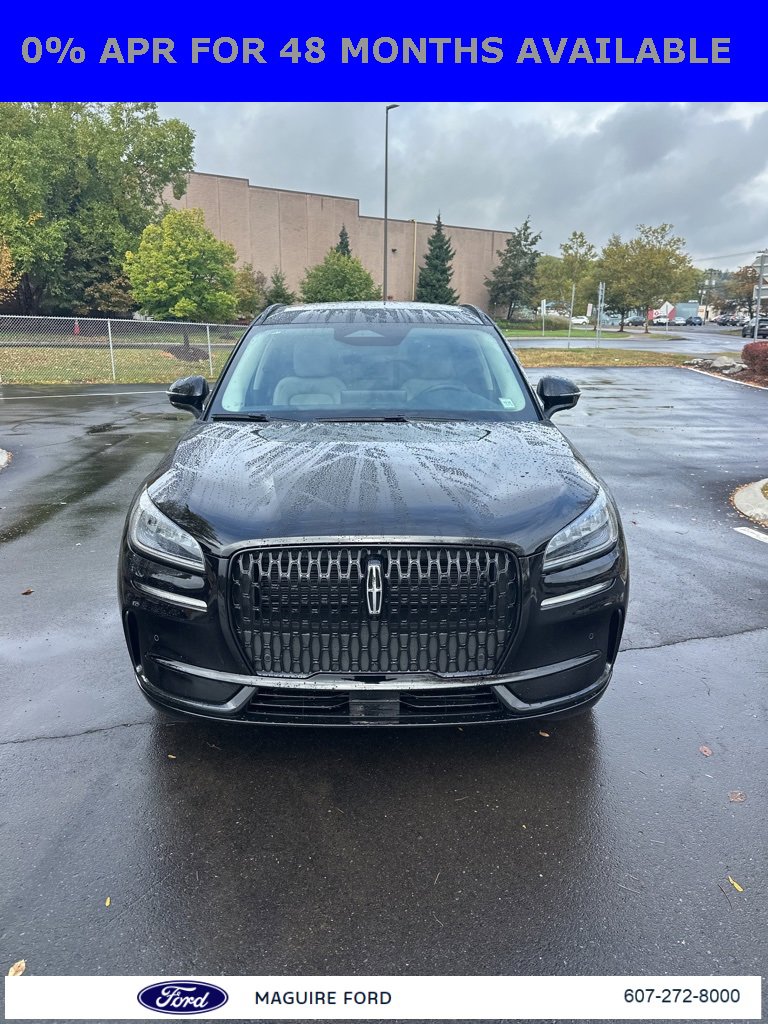 New 2025 Lincoln Corsair AWD w/ Equipment Group 101A image 3