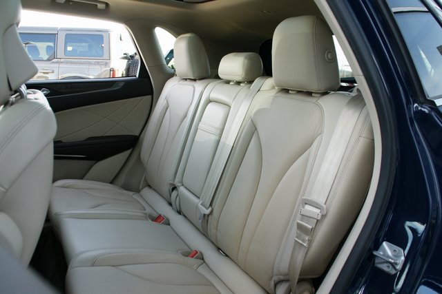 Used 2018 Lincoln MKC Reserve w/ Lincoln MKC Climate Package image 28