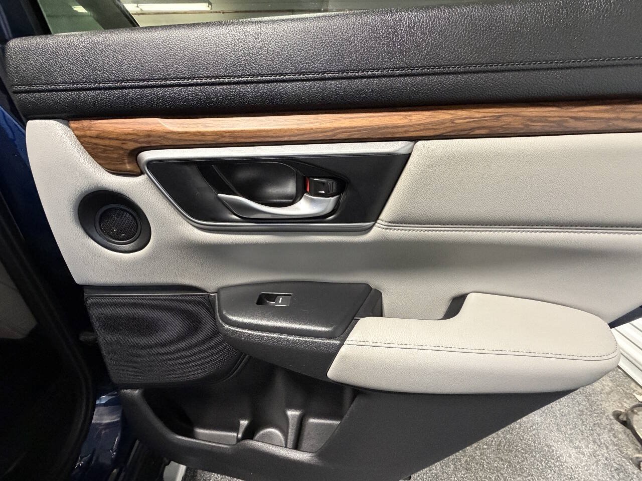 Used 2019 Honda CR-V EX-L image 19