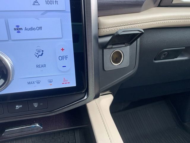 Used 2022 Ford Expedition Platinum AWD/4WD image 18