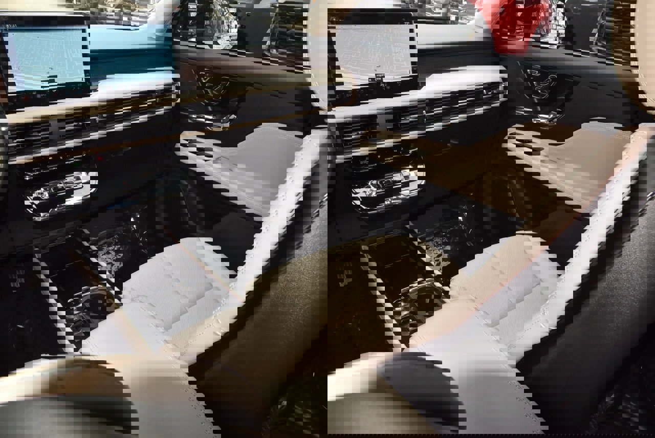 Certified 2025 Lincoln Corsair Reserve image 17