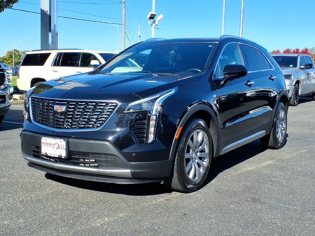 Used 2019 Cadillac XT4 Premium Luxury AWD/4WD image 3