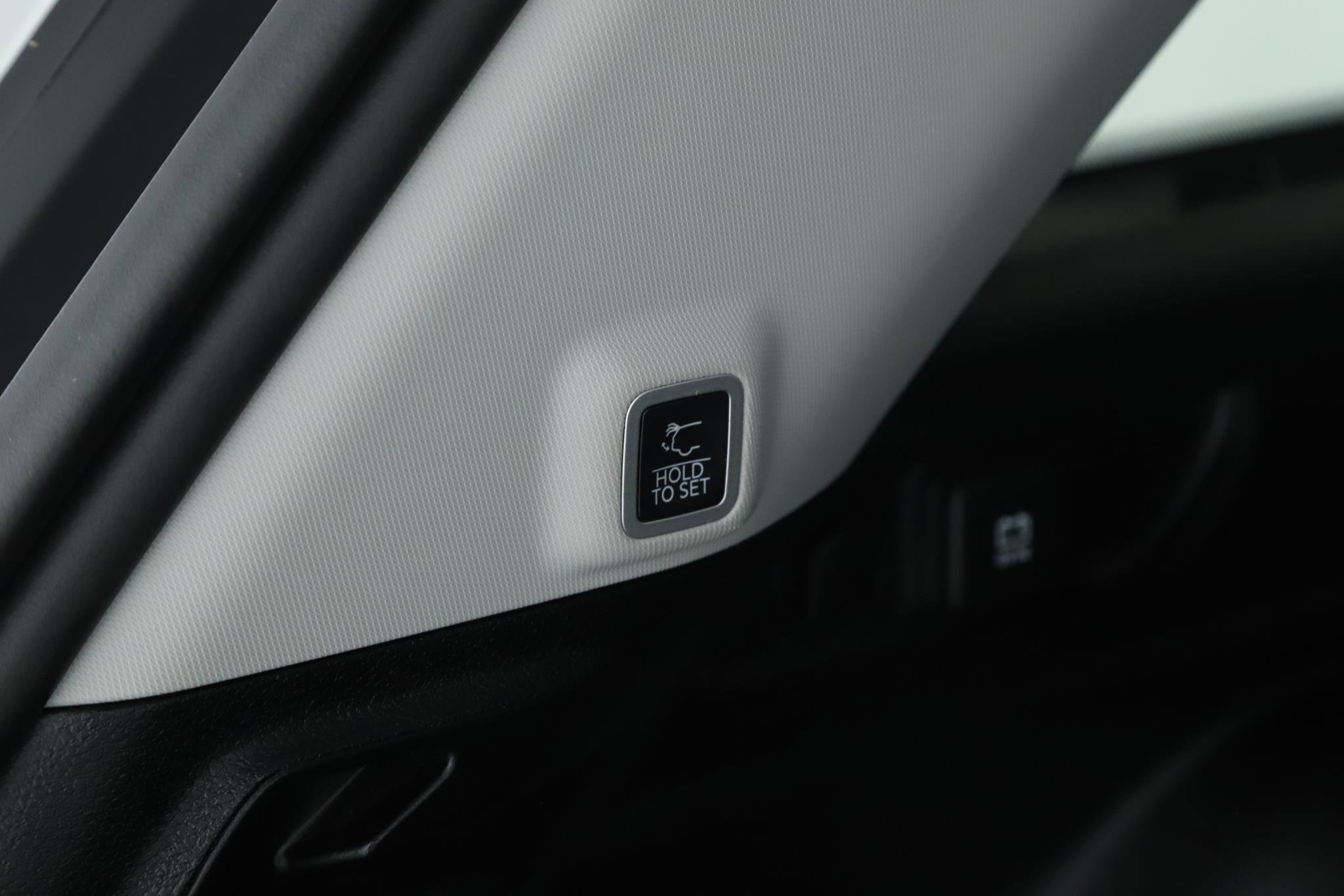 Used 2023 Jeep Grand Cherokee Limited w/ Trailer Tow Prep Group (B) image 20