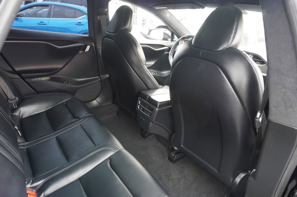 Used 2021 Tesla Model S Performance image 11