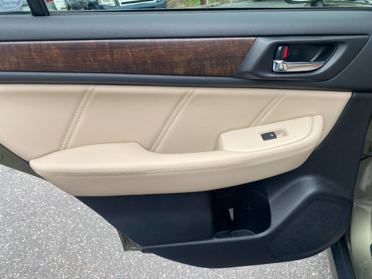 Used 2018 Subaru Outback 2.5i Limited image 25