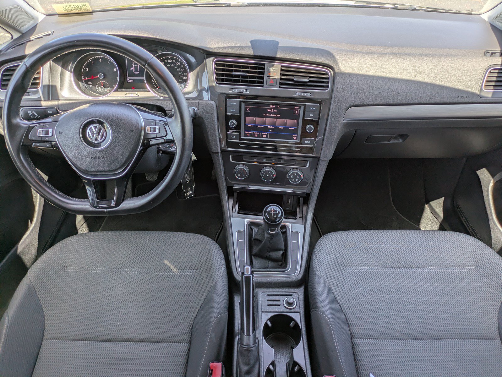Used 2018 Volkswagen Golf S FWD image 11