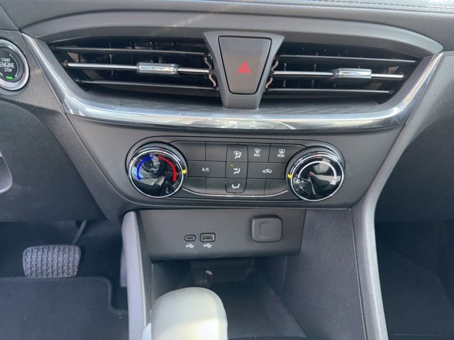 Used 2025 Buick Encore GX Preferred image 37