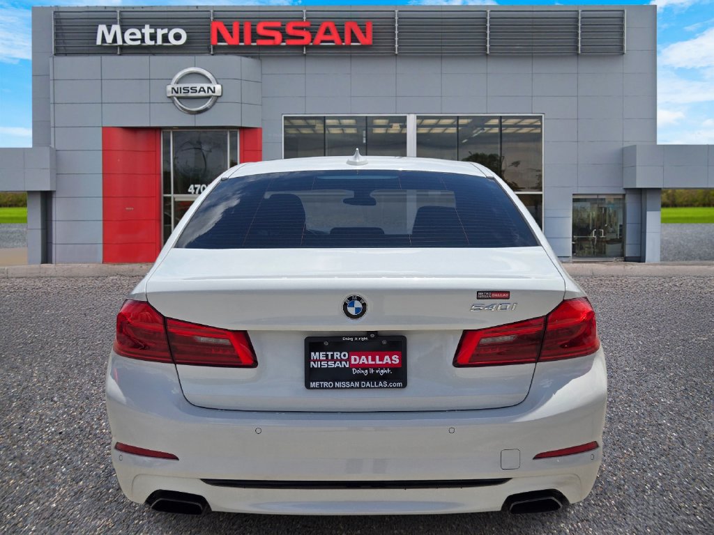 Used 2020 BMW 540i w/ Convenience Package RWD image 5
