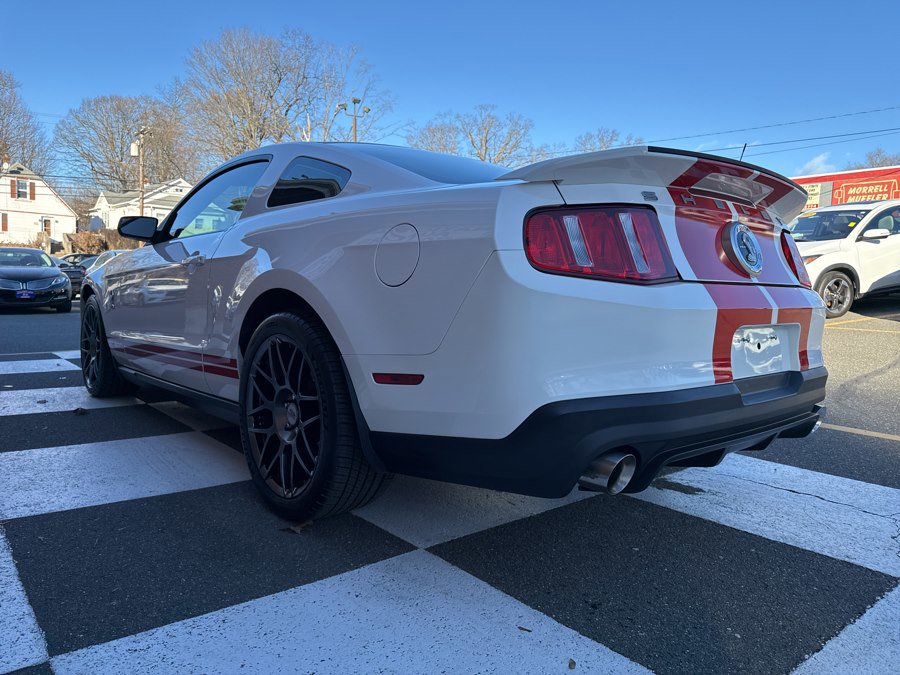Used 2010 Ford Mustang Shelby GT500 RWD image 10