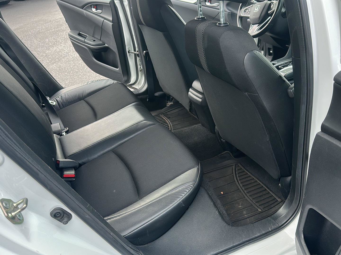 Used 2019 Honda Civic Sport image 12