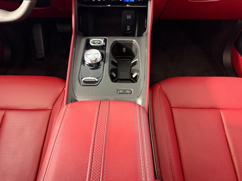 Used 2025 Jeep Wagoneer S Launch Edition AWD/4WD image 17