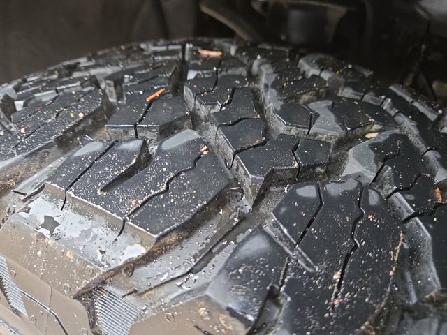 Used 2025 Chevrolet Silverado 1500 LT Trail Boss w/ Protection Package AWD/4WD image 8