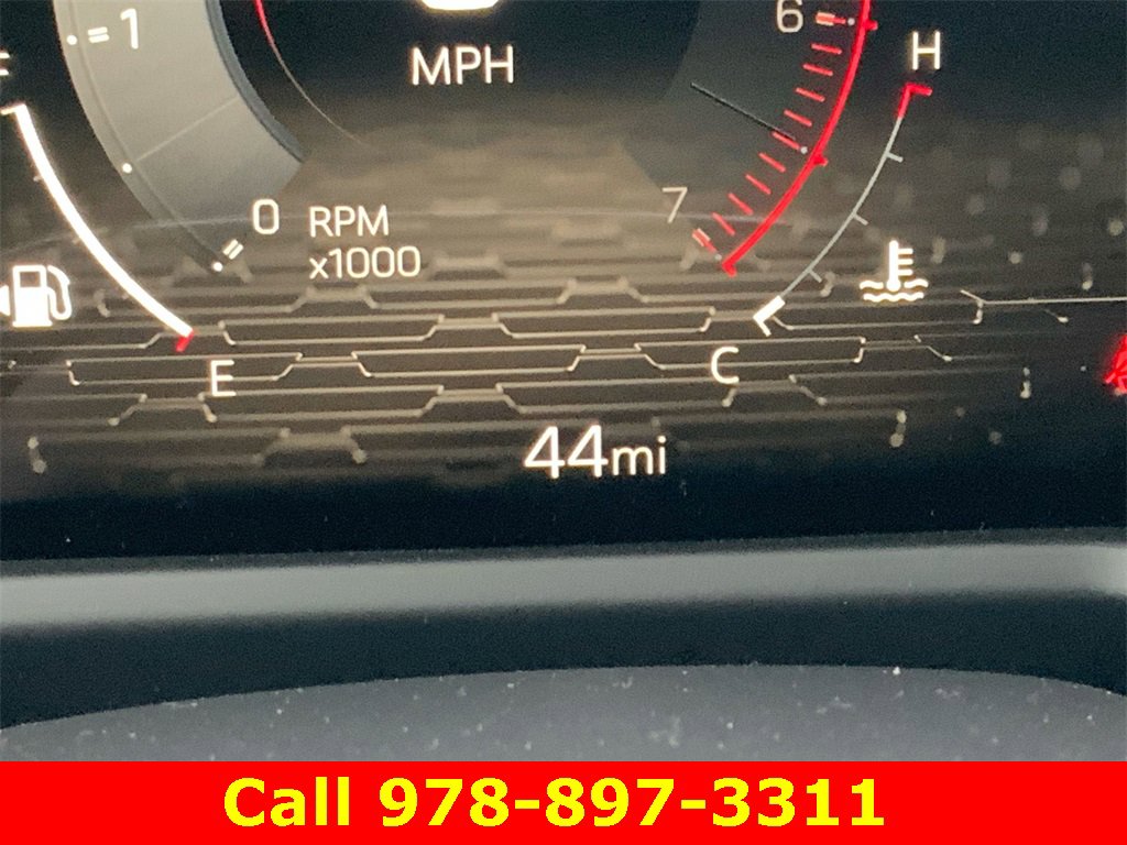 New 2025 GMC Acadia Denali w/ LPO, Floor Liner Package image 12
