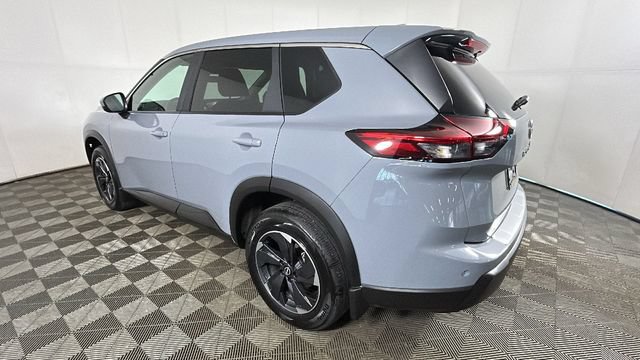 Certified 2026 Nissan Rogue SV w/ Cold Weather Package AWD/4WD image 5