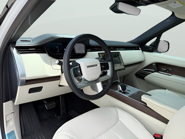 Certified 2025 Land Rover Range Rover SE AWD/4WD image 12