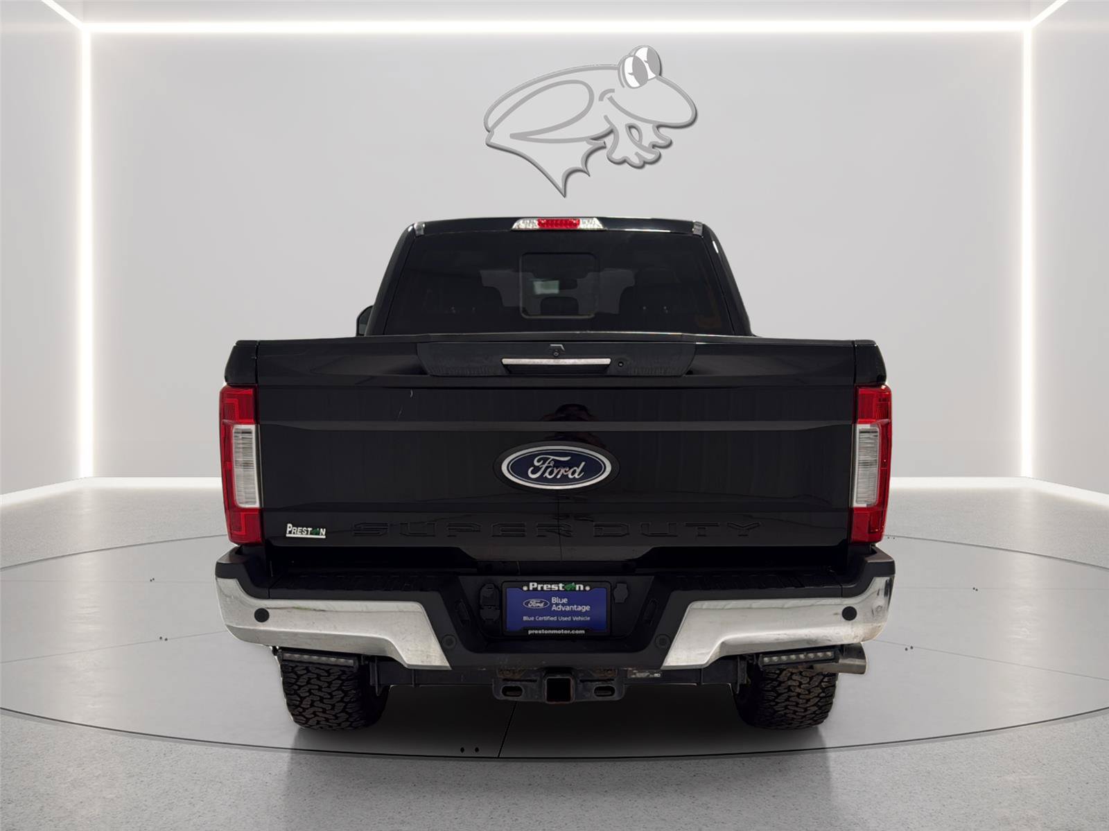 Certified 2017 Ford F250 Lariat w/ Lariat Ultimate Package AWD/4WD image 4