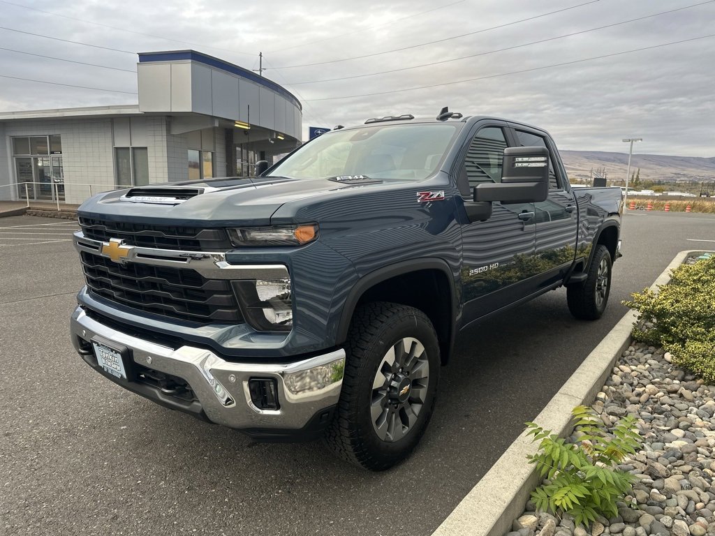 New 2026 Chevrolet Silverado 2500 LT w/ All Star Edition image 9