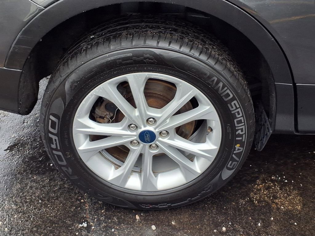 Used 2019 Ford Escape SEL image 26