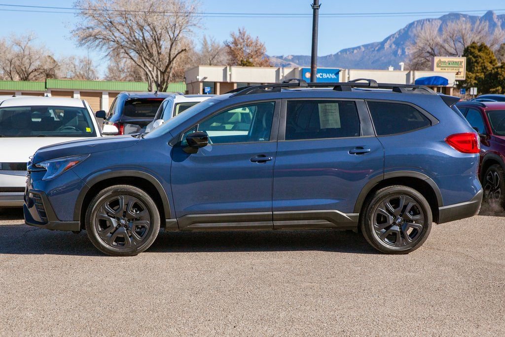 Used 2025 Subaru Ascent Bronze Edition w/ Popular Package #2 image 8