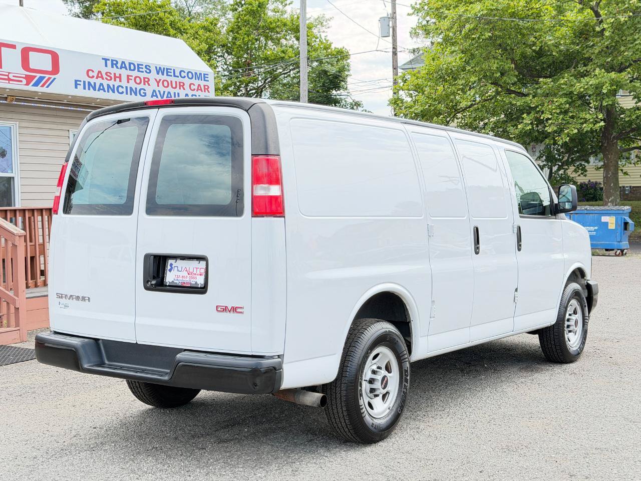 Used 2019 GMC Savana 3500 RWD image 4