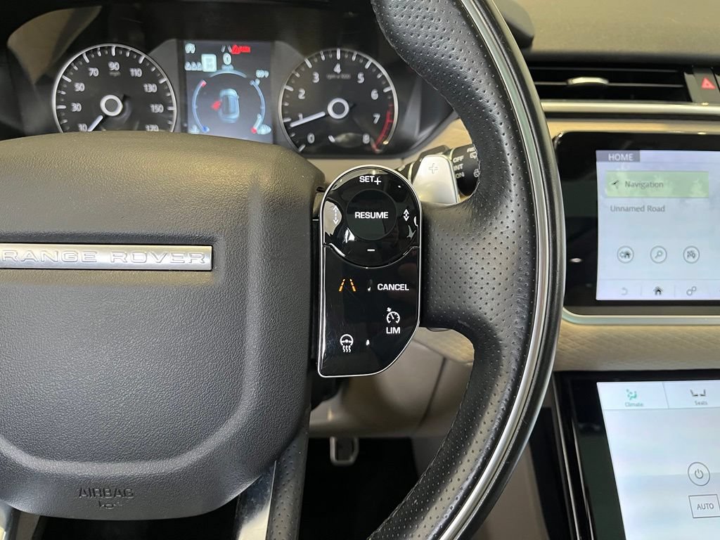 Certified 2020 Land Rover Range Rover Velar R-Dynamic S AWD/4WD image 36
