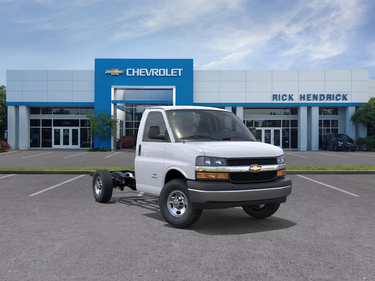 New 2026 Chevrolet Express 3500 w/ Power Convenience Package RWD video 2