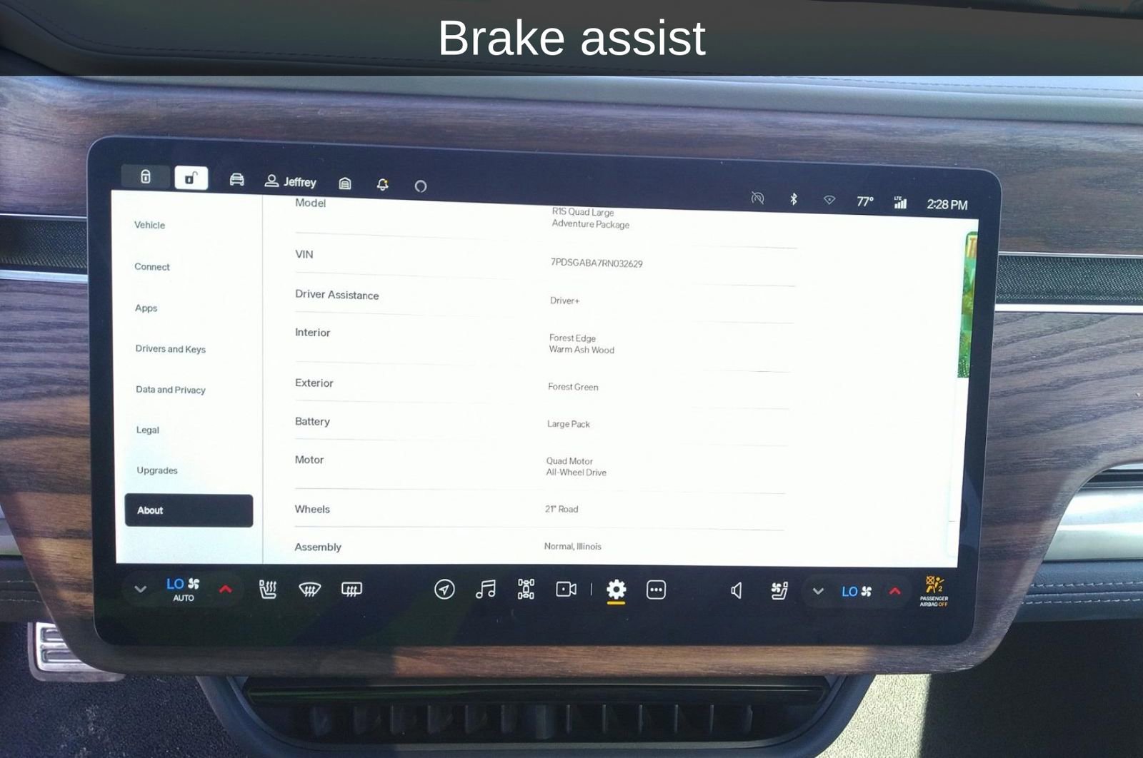 Used 2024 Rivian R1S Adventure image 5