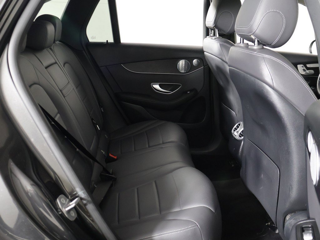 Used 2021 Mercedes-Benz GLC 300 4MATIC w/ Multimedia Package image 33