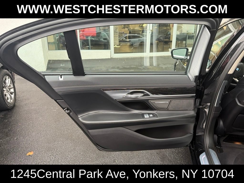 Used 2022 BMW 740i xDrive w/ Premium Package AWD/4WD image 22