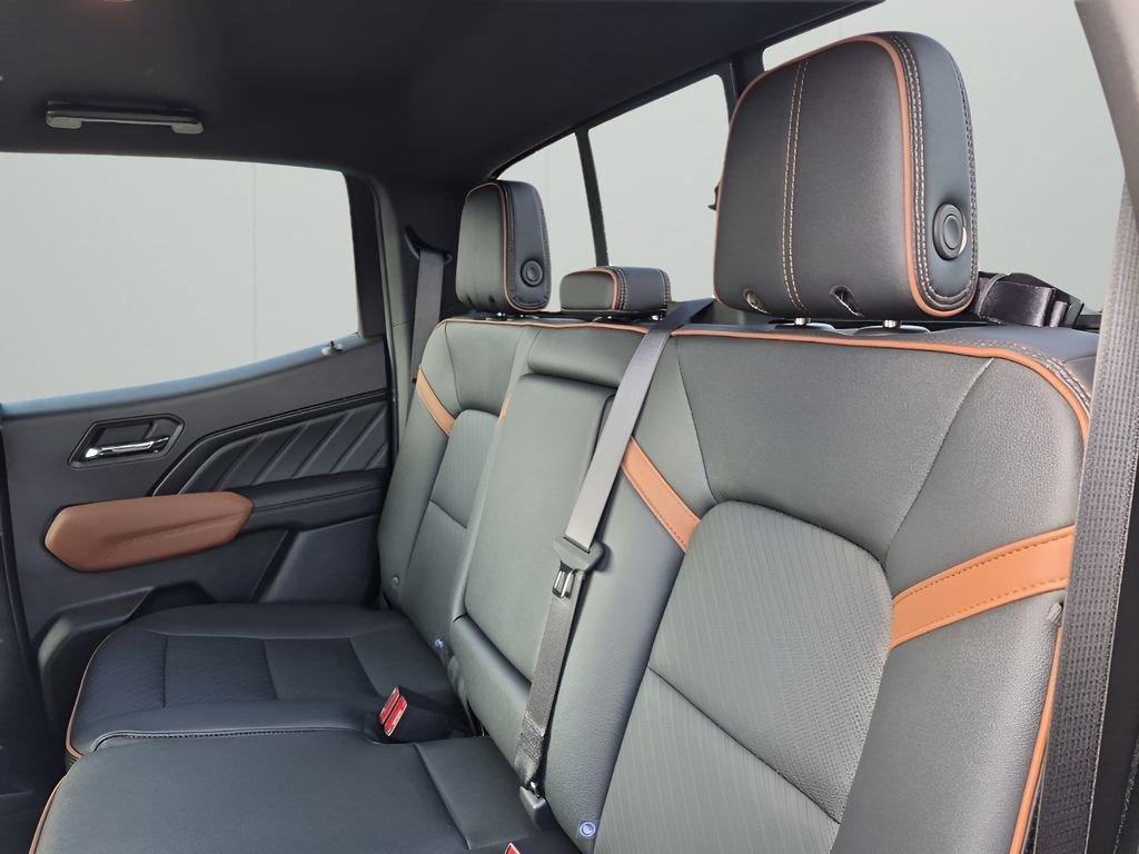 New 2026 GMC Canyon AT4 w/ AT4 Premium Package image 19