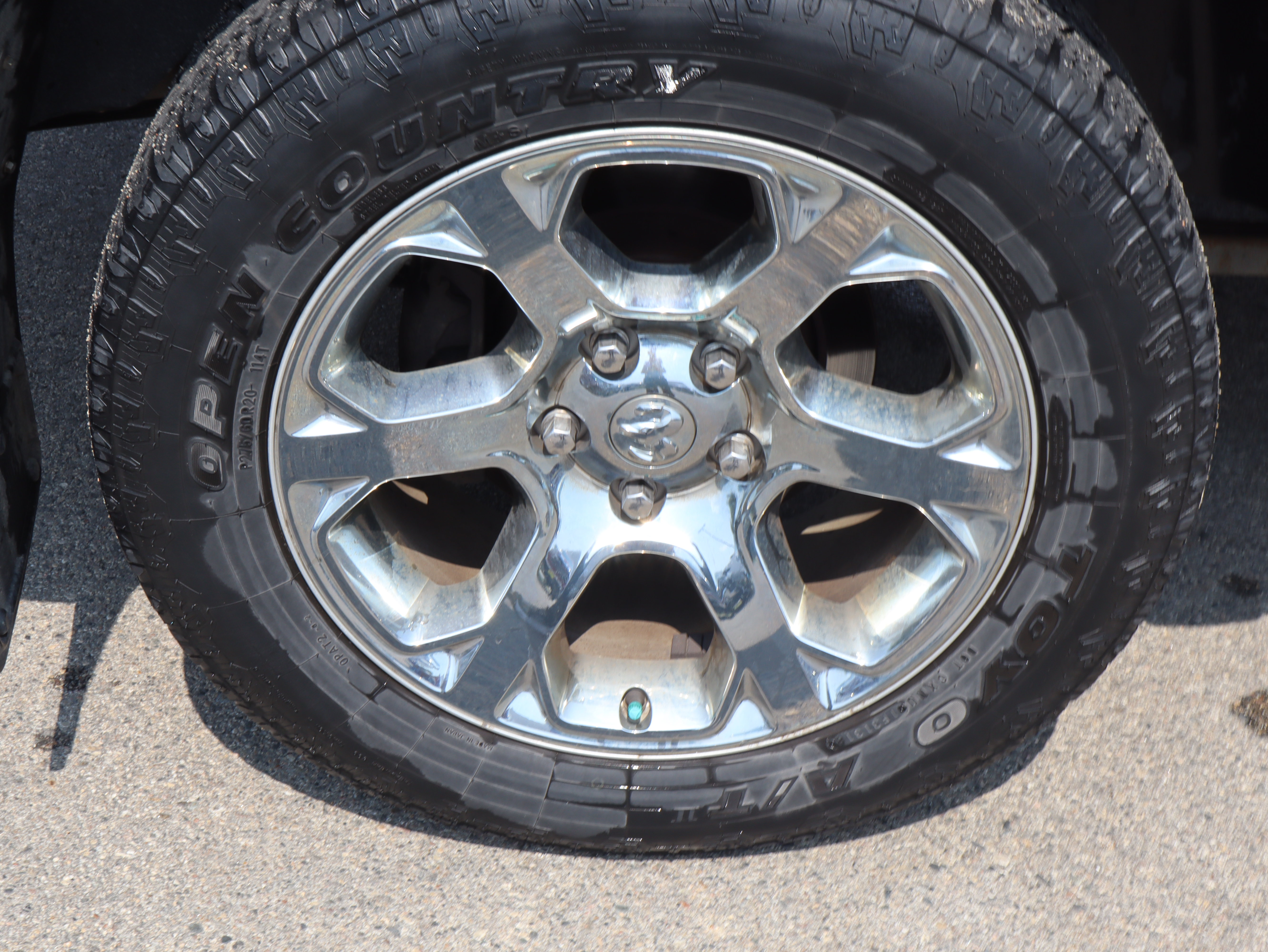 Used 2014 RAM 1500 Laramie w/ Convenience Group AWD/4WD image 17