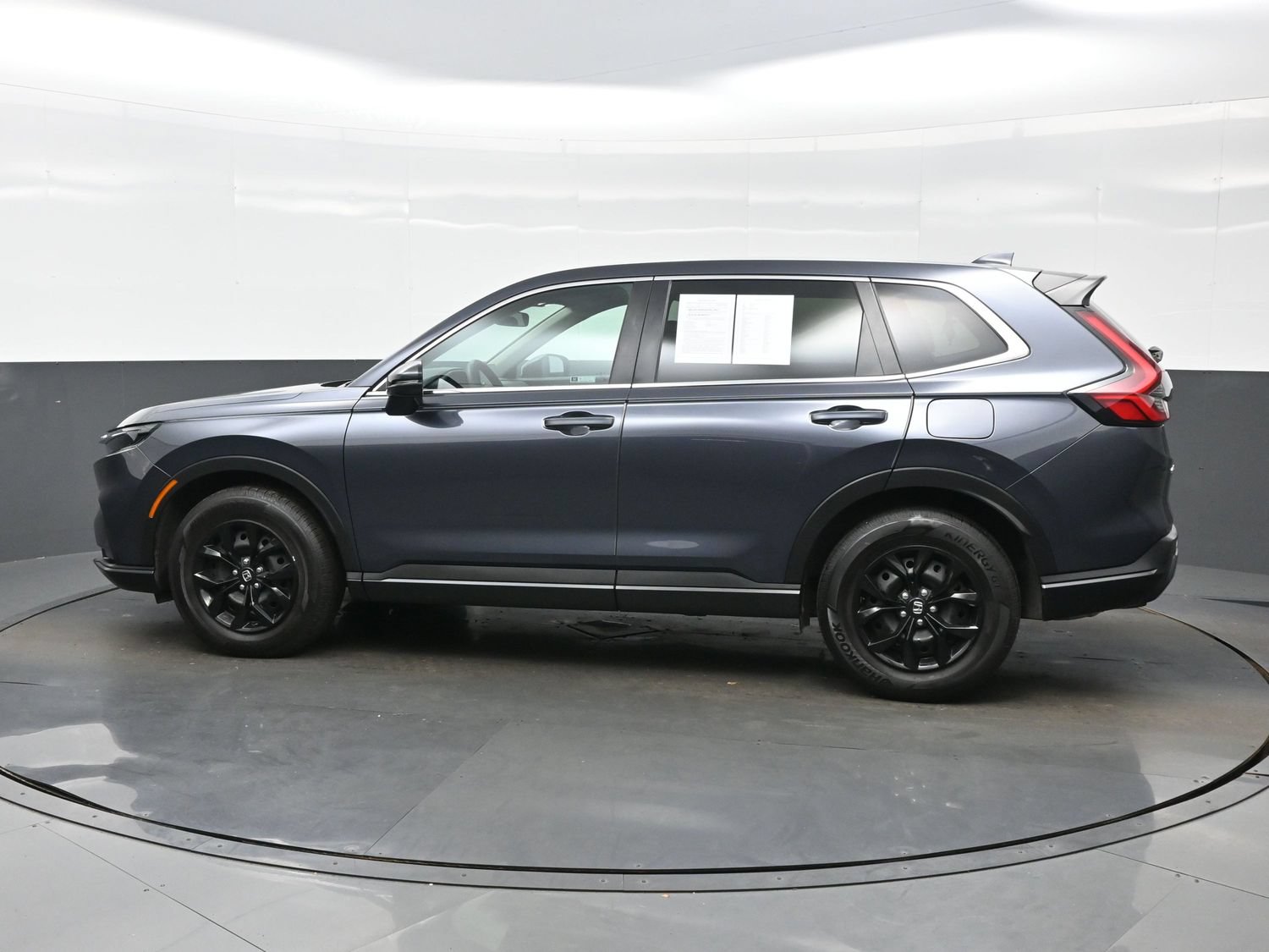 Used 2026 Honda CR-V LX image 3