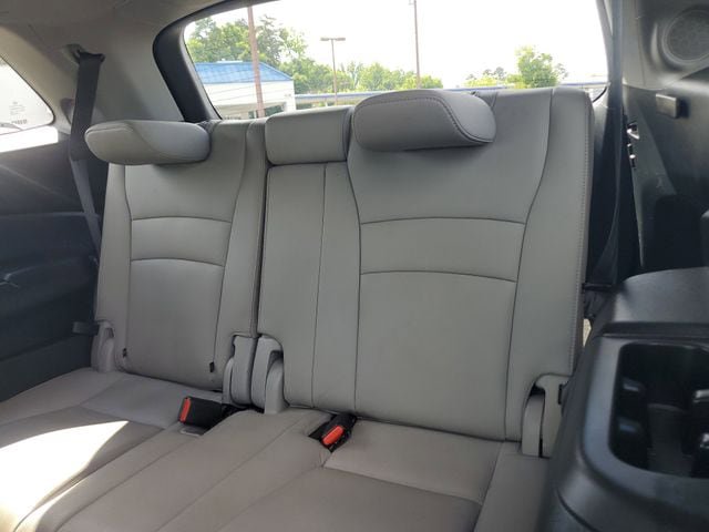 Used 2022 Honda Pilot Elite image 15