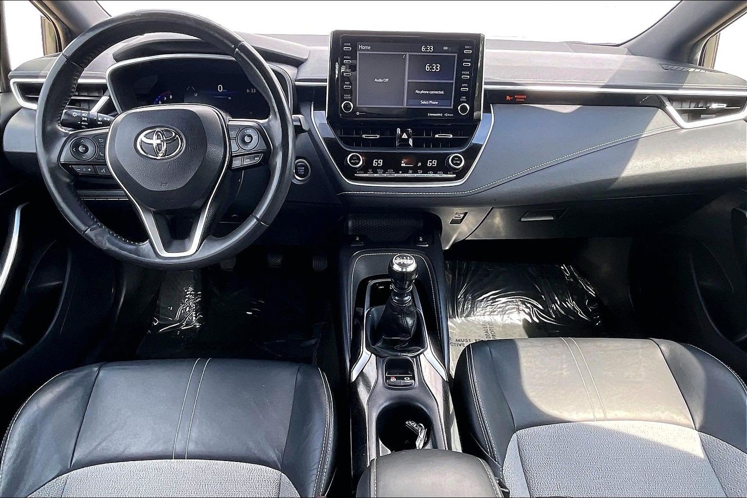 Used 2019 Toyota Corolla XSE FWD image 19