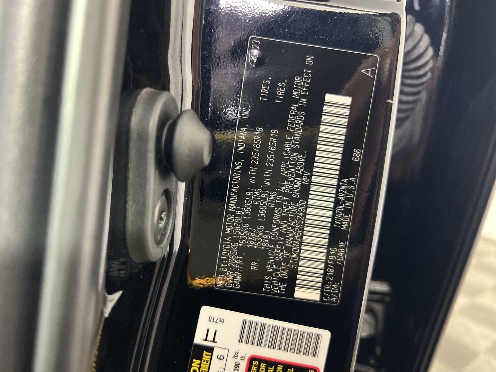 Used 2023 Toyota Highlander L FWD image 29