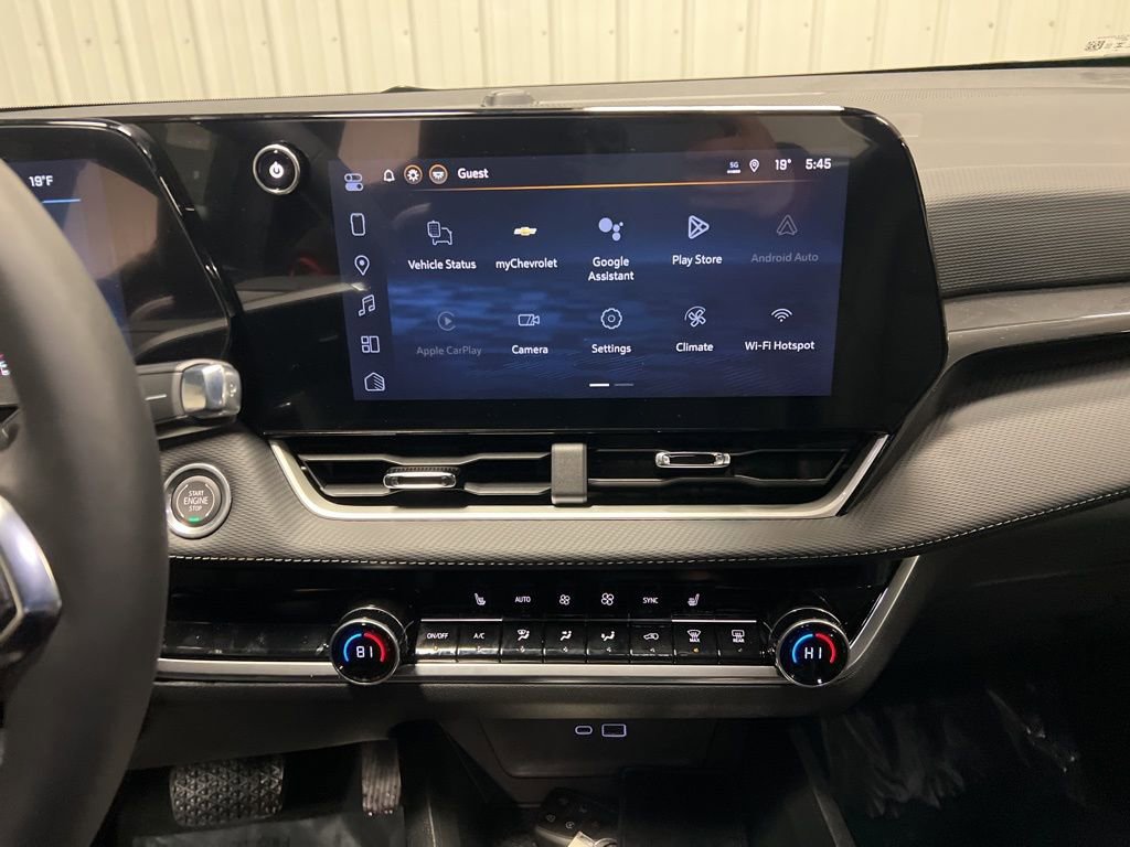 New 2026 Chevrolet Equinox LT w/ Convenience Package II image 16