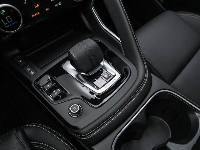 New 2024 Jaguar E-PACE R-Dynamic SE AWD/4WD image 27