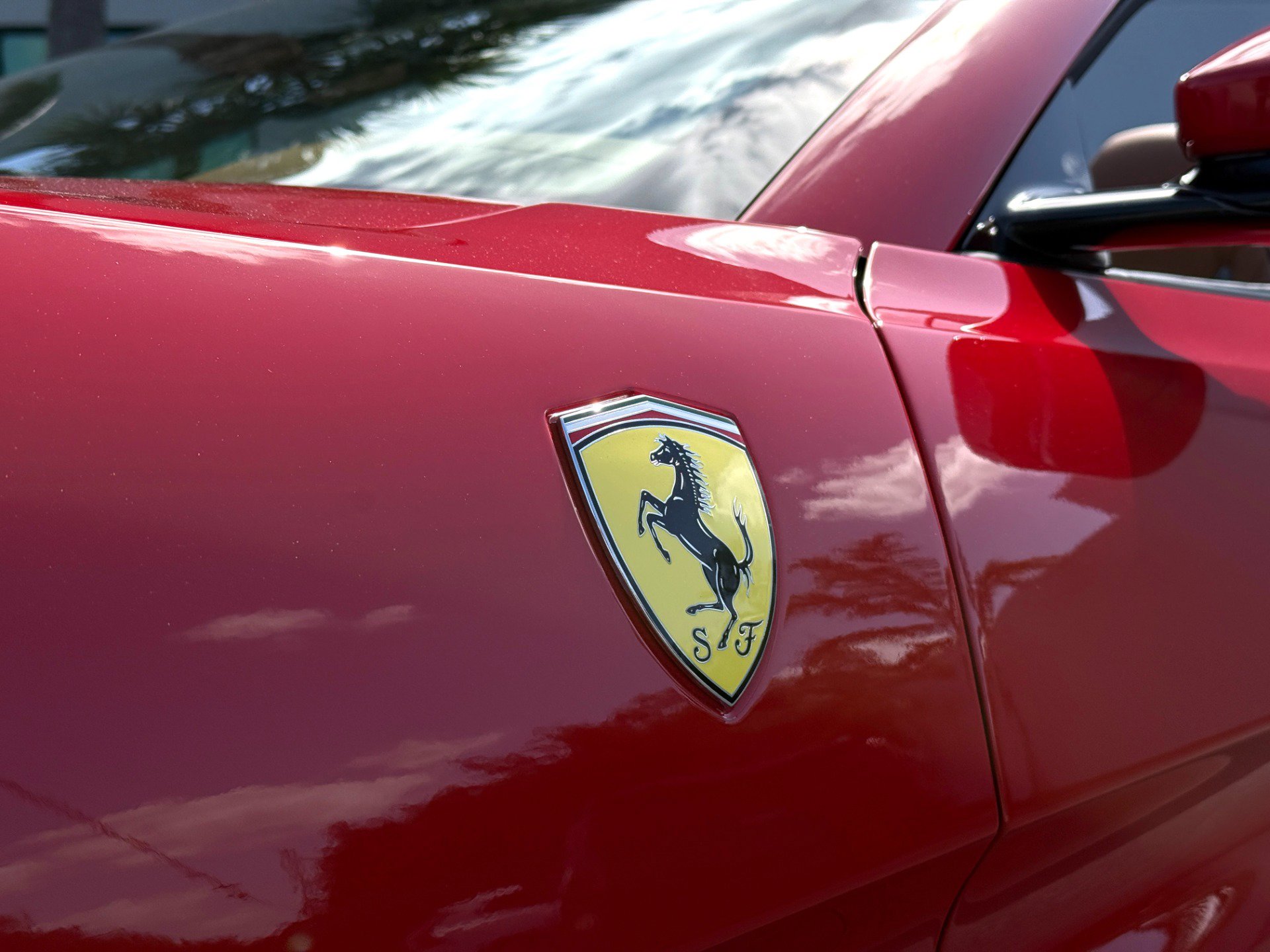 Used 2019 Ferrari Portofino RWD image 8