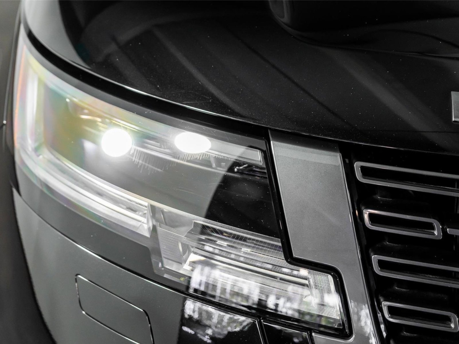 Used 2024 Land Rover Range Rover Long Wheelbase Autobiography image 20