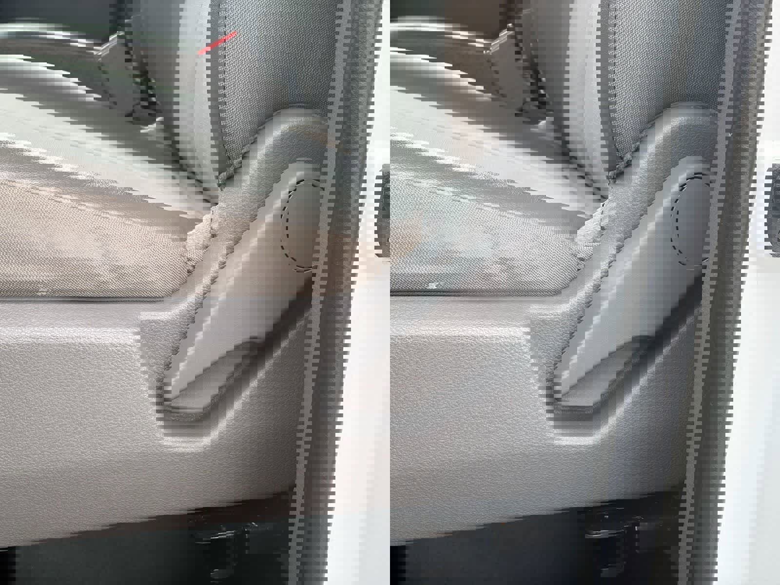 Certified 2018 Nissan NV 3500 S image 17