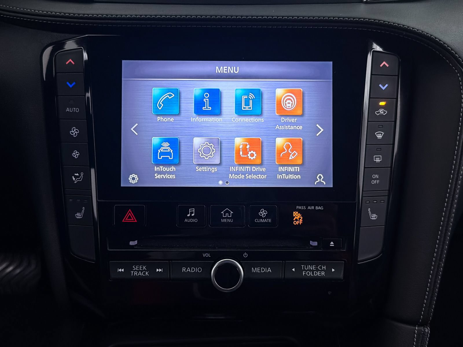Used 2021 INFINITI QX50 Luxe w/ Appearance Package FWD image 23