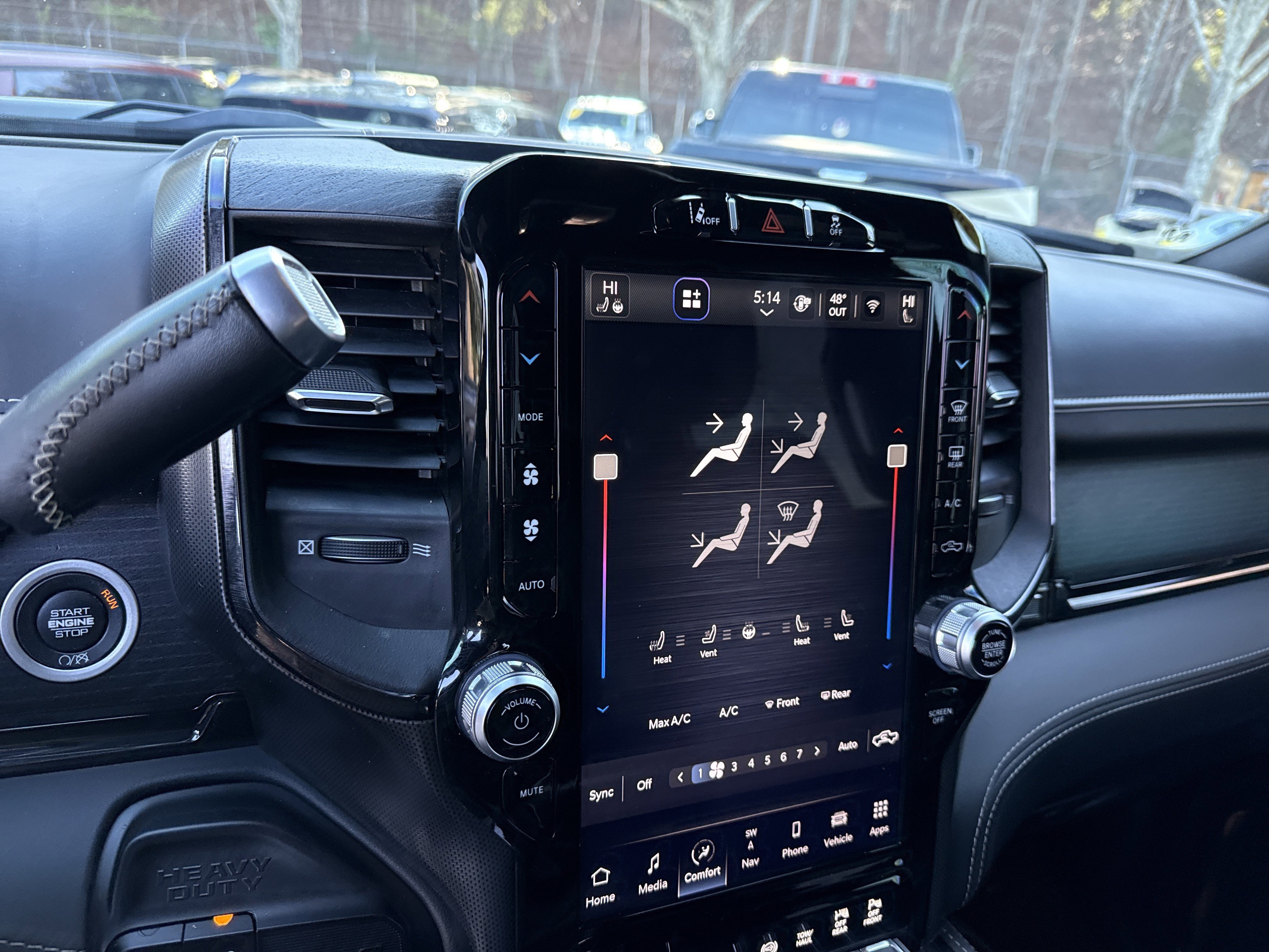 Used 2023 RAM 2500 Limited image 26