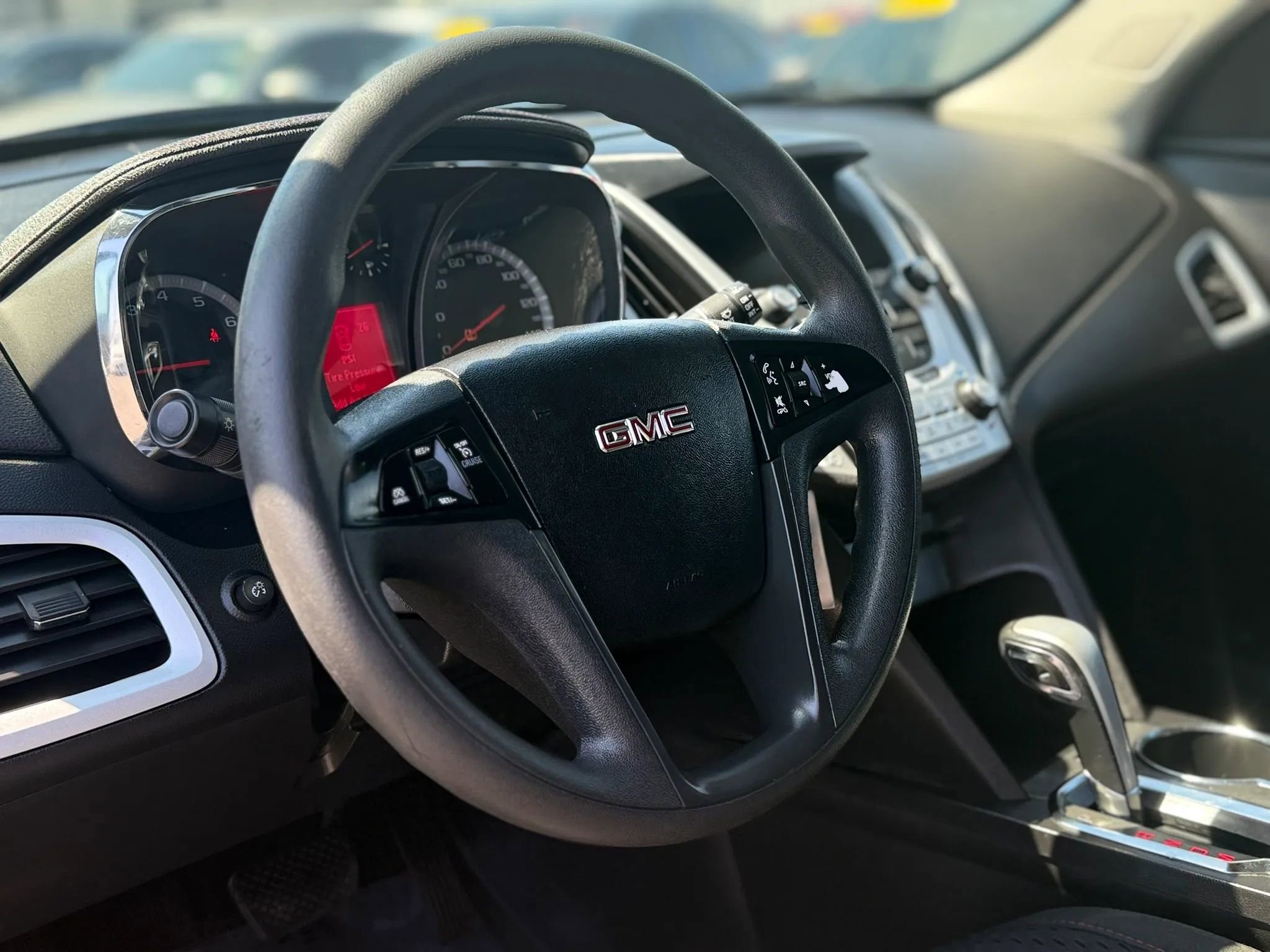 Used 2015 GMC Terrain SLE FWD image 17