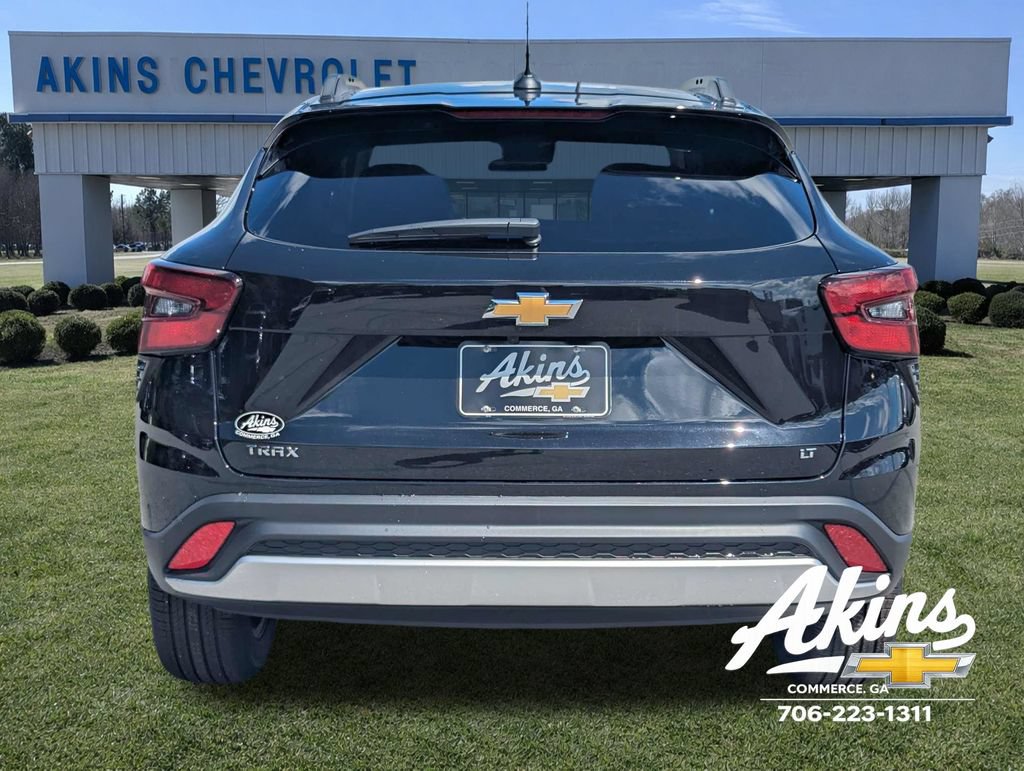 New 2026 Chevrolet Trax LT w/ LT Convenience Package FWD image 5