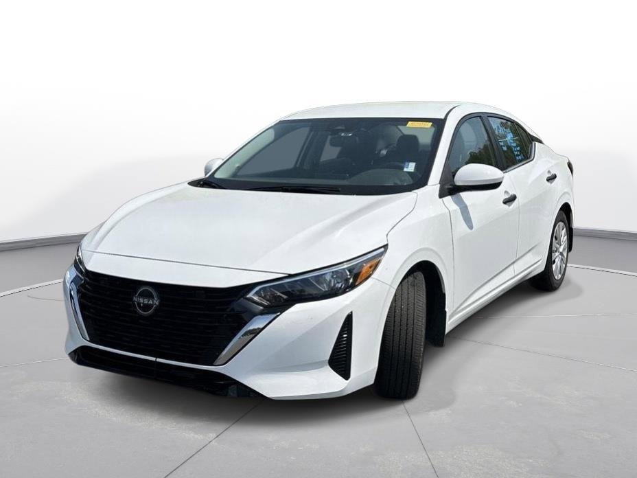 Used 2025 Nissan Sentra S image 2