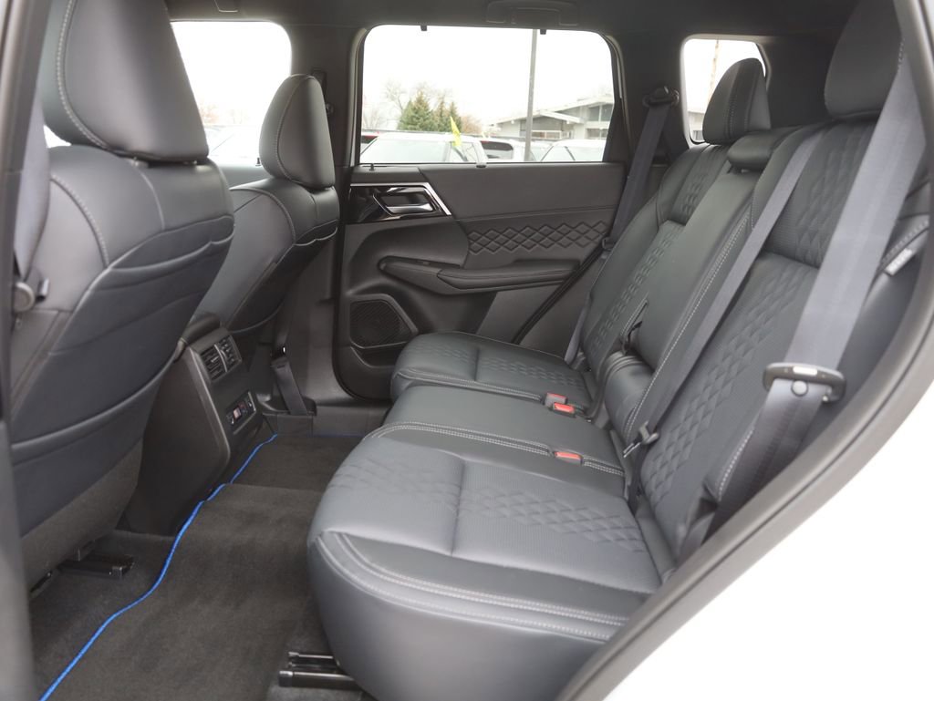New 2025 Mitsubishi Outlander SEL Black Edition image 34